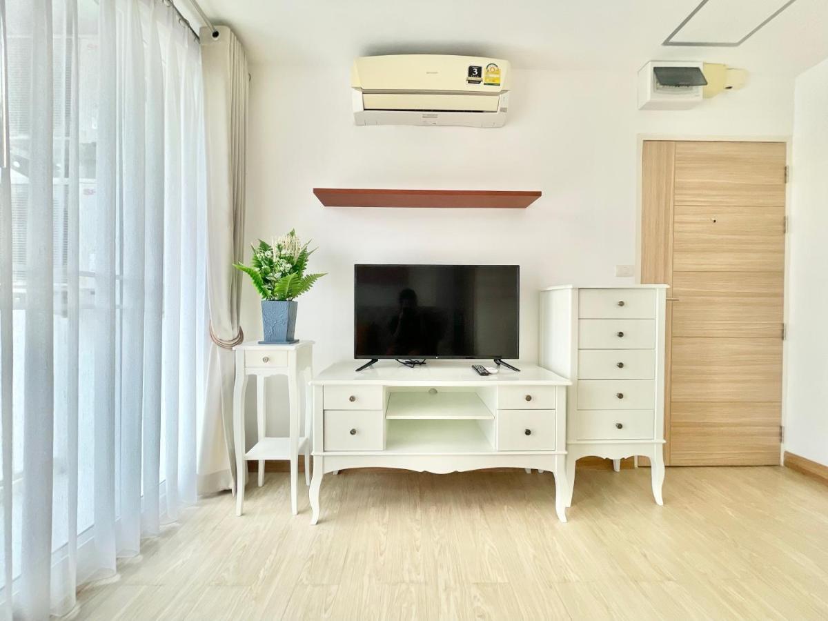 Town Sukhumvit 71 Apartment Bangkok Exterior photo